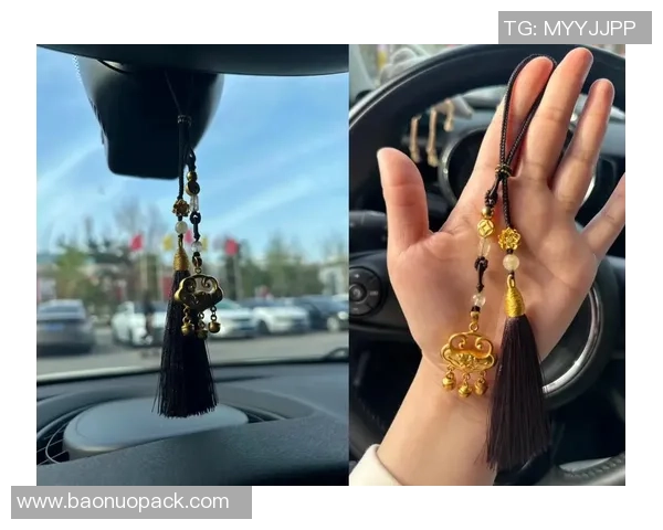 创意足球汽车挂件设计让你的爱车更具个性与运动气息